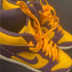Size 11 lakers Jordan’s